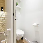 Pratique Pour 6 Personnes 2eme Париж